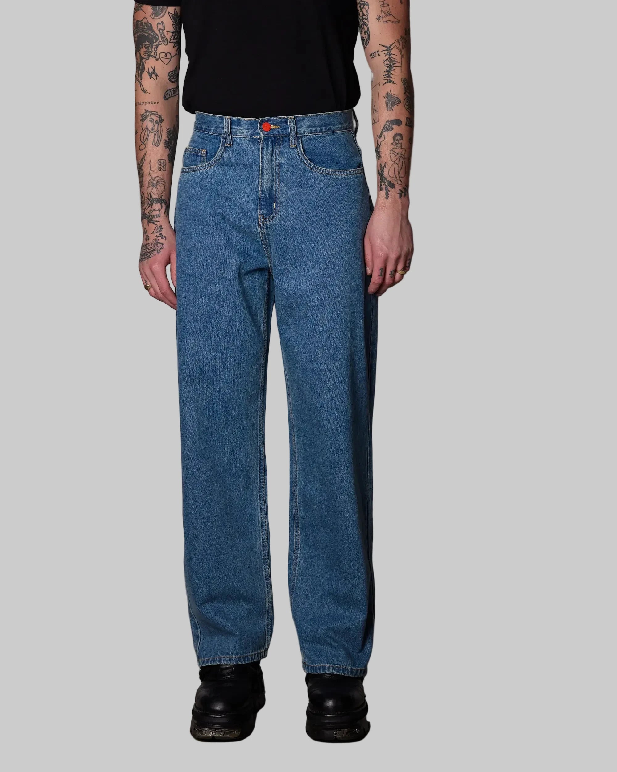Super Loose Jeans – Medium Blue Denim | BeWider