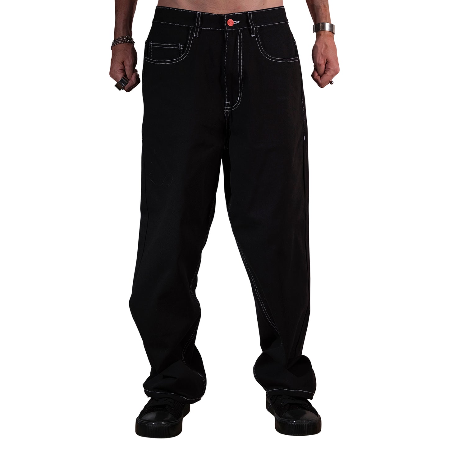 Super loose, Black with white stitches