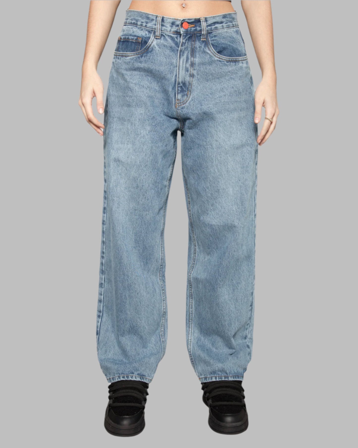 SUPER LOOSE SUNNY JEANS