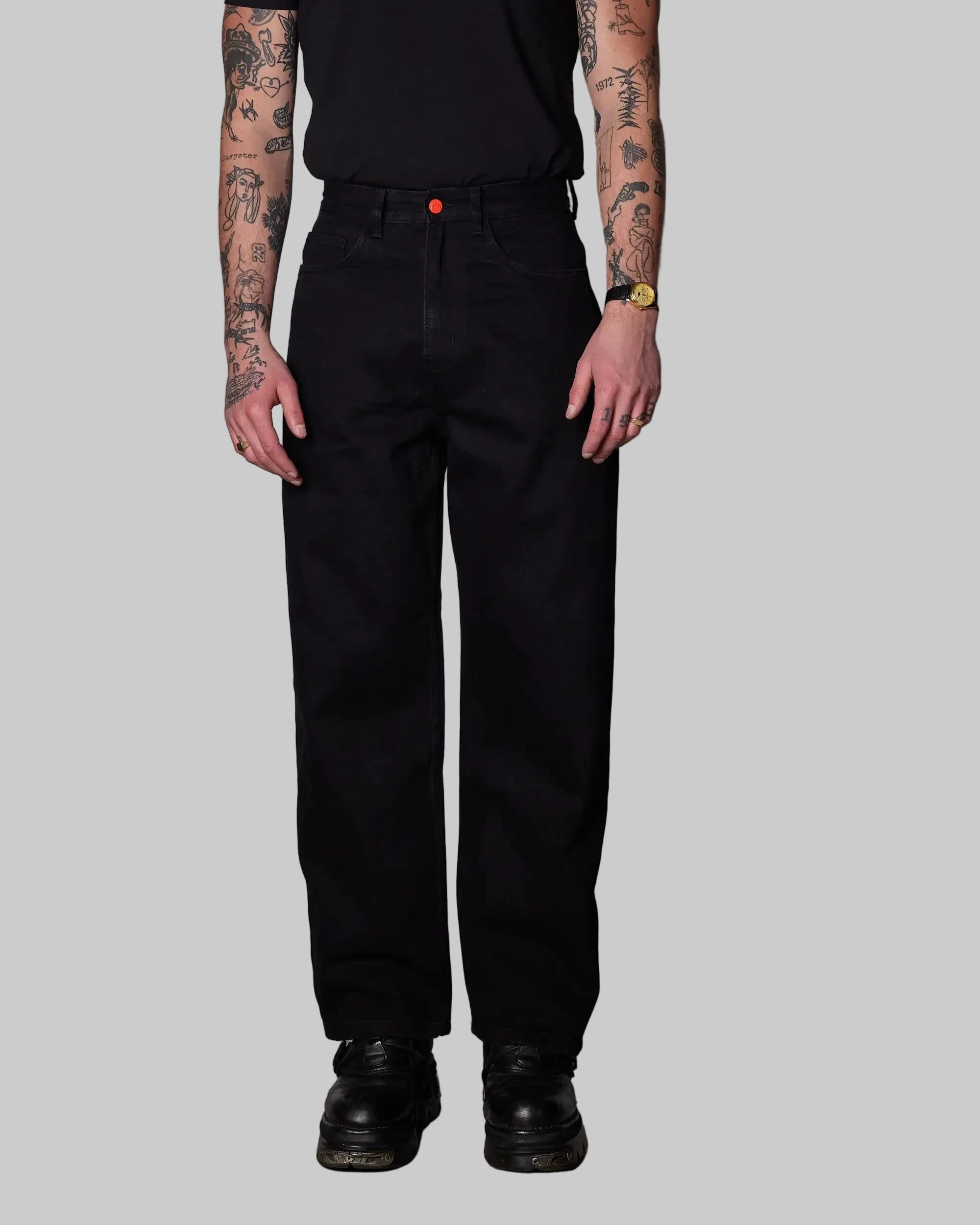 SUPER LOOSE - BLACK/BLACK STITCHING