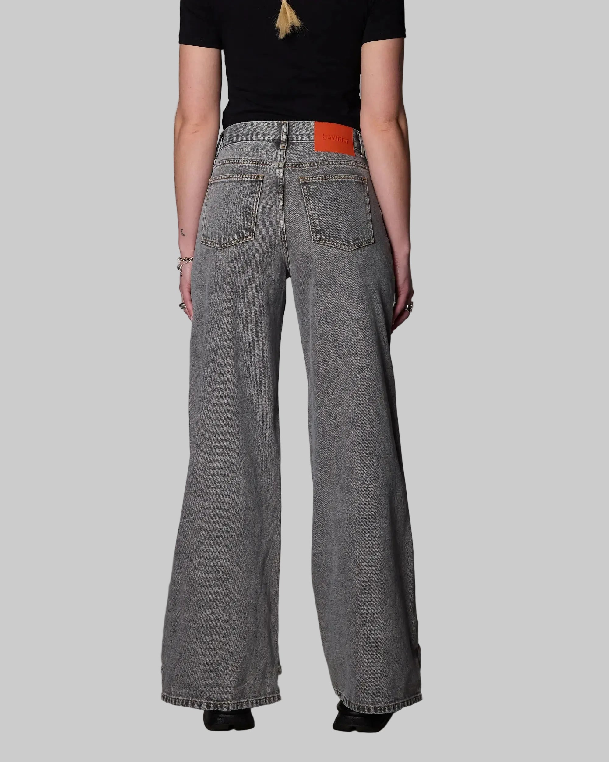 GIANT -  GREY STONEWASHED