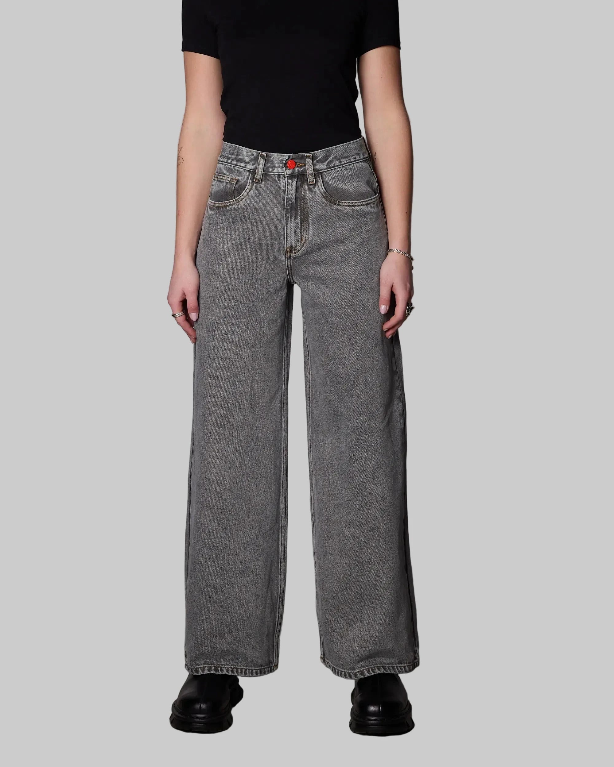 GIANT -  GREY STONEWASHED