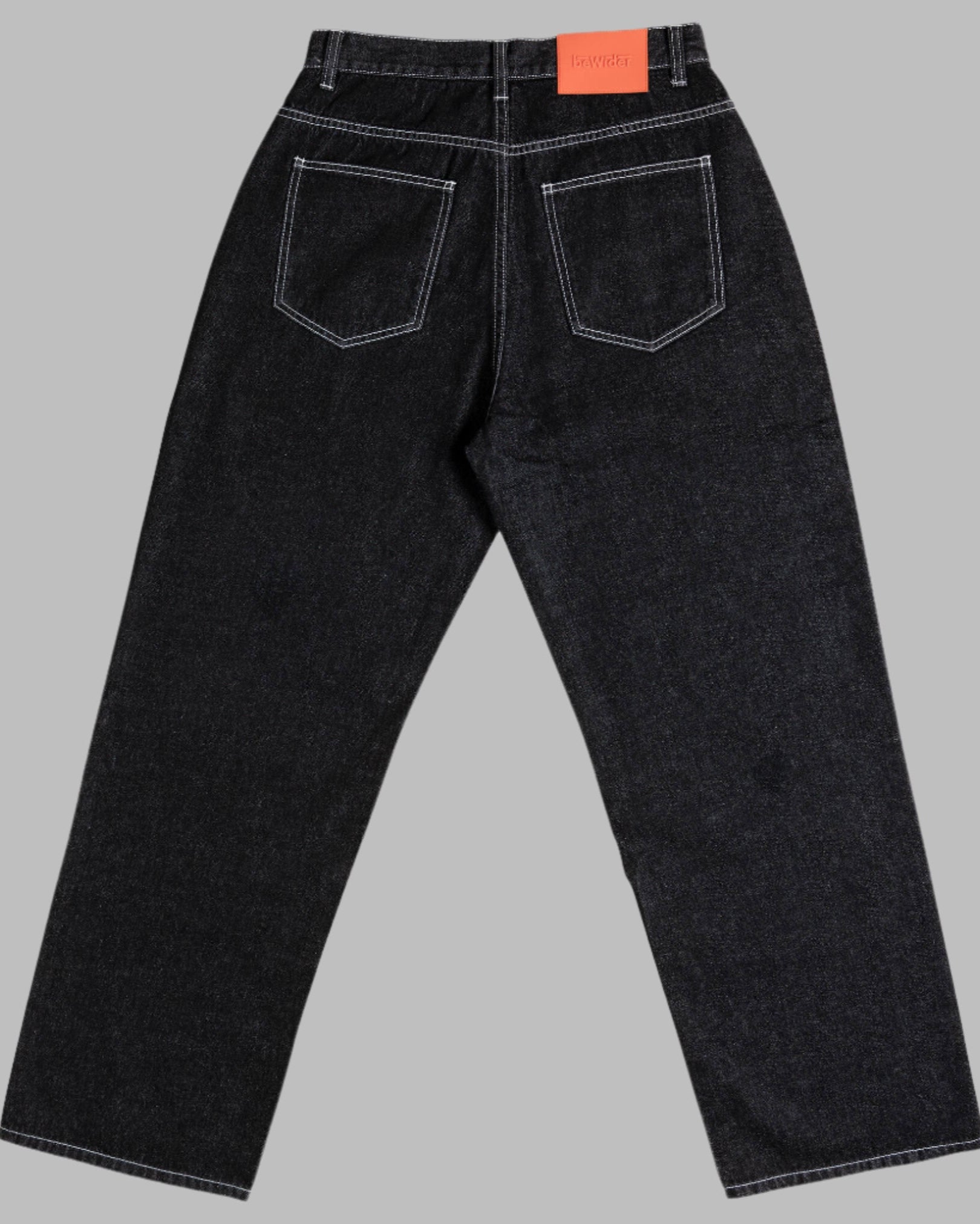 SUPER LOOSE - BLACK WASHED DENIM/WHITE STICHING